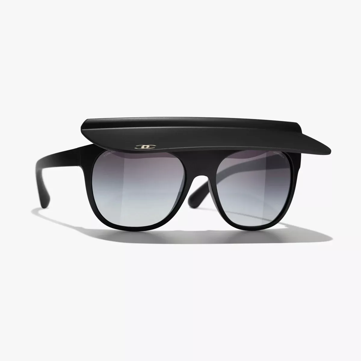 Chanel // Cruise 2020/21 White Visor Sunglasses – VSP Consignment