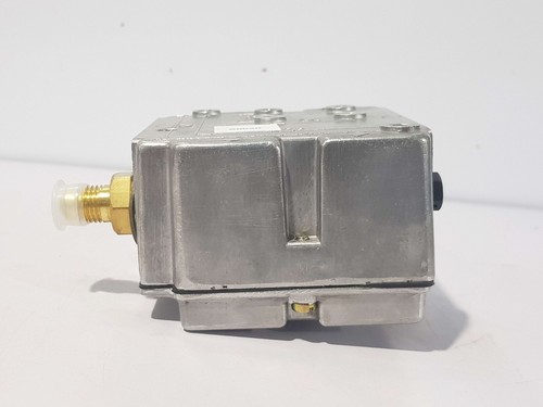JOHNSON CONTROLS PENN P77BEA-9350 HIGH PRESSURE CONTROL SWITCH - Picture 7 of 10