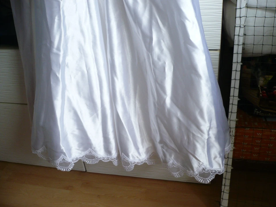 Sehr schönes weißes Brautkleid lang mit Spitze u. Perlen/Pailetten Gr. 36/38 - Bild 2 von 4