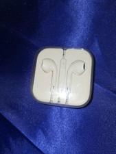 Apple Earbuds New Wired. Opened unused