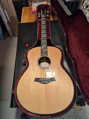 Taylor 918e Grand Orchestra,  Acoustic Electric Guitar NM shape plays as silk