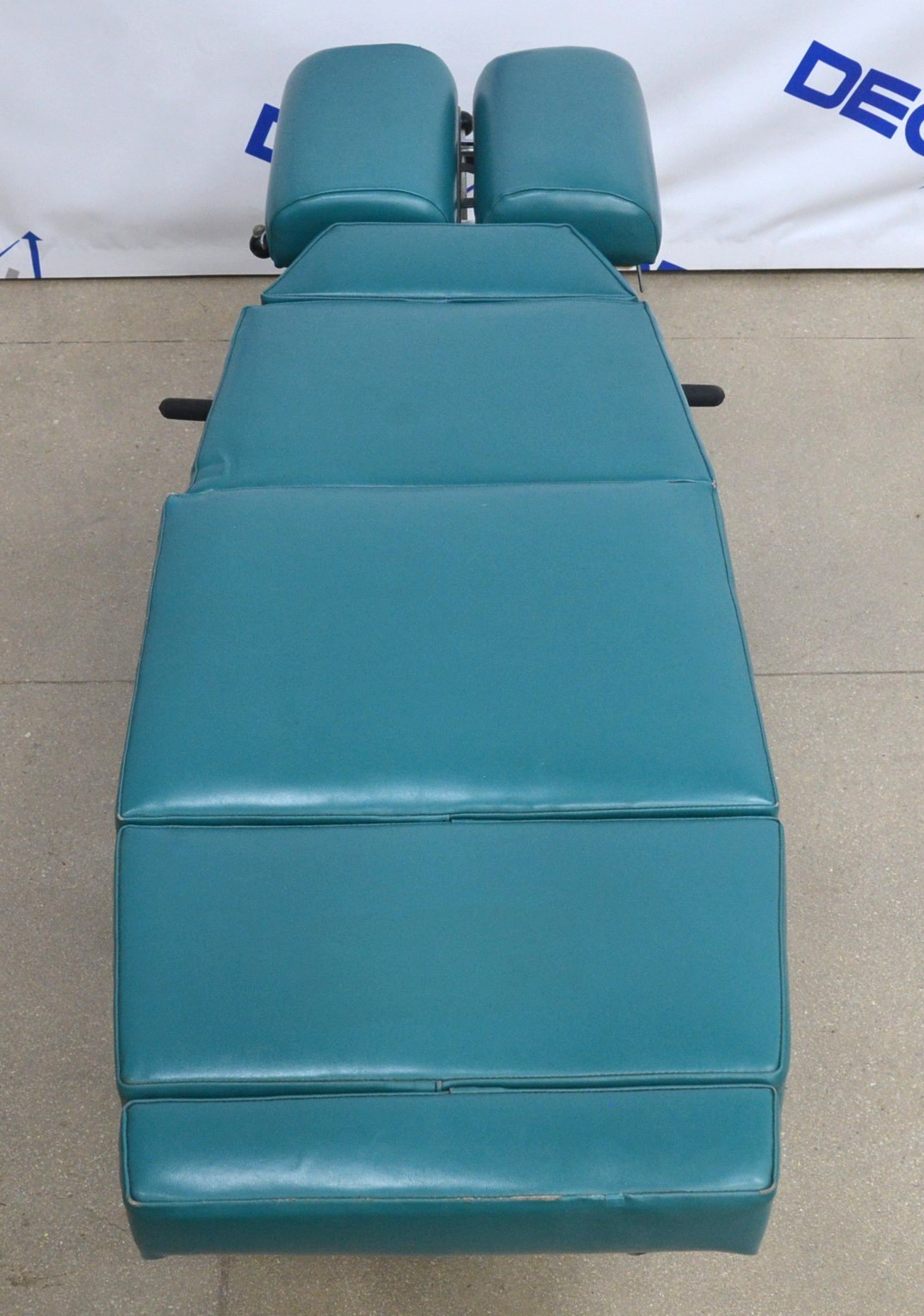 Elite STA Stationary Chiropractic Table w/ 4 Drops