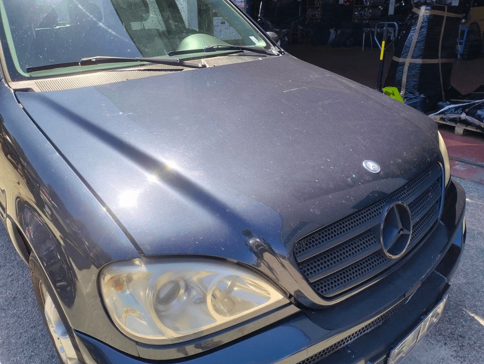 A1638800157 Capot avant  MERCEDES-BENZ Classe M (W163) 400 CDI SUV 5p/b/3996cc - Photo 3/4