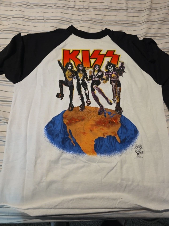 Preços baixos em Camiseta KISS Tour em Camisetas Vintage