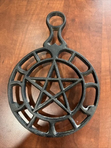 Griswold #1740 5 Pointed Star Cast Iron Trivet Vtg 1950s 3-footed Hot Plate-USA - product listing photo