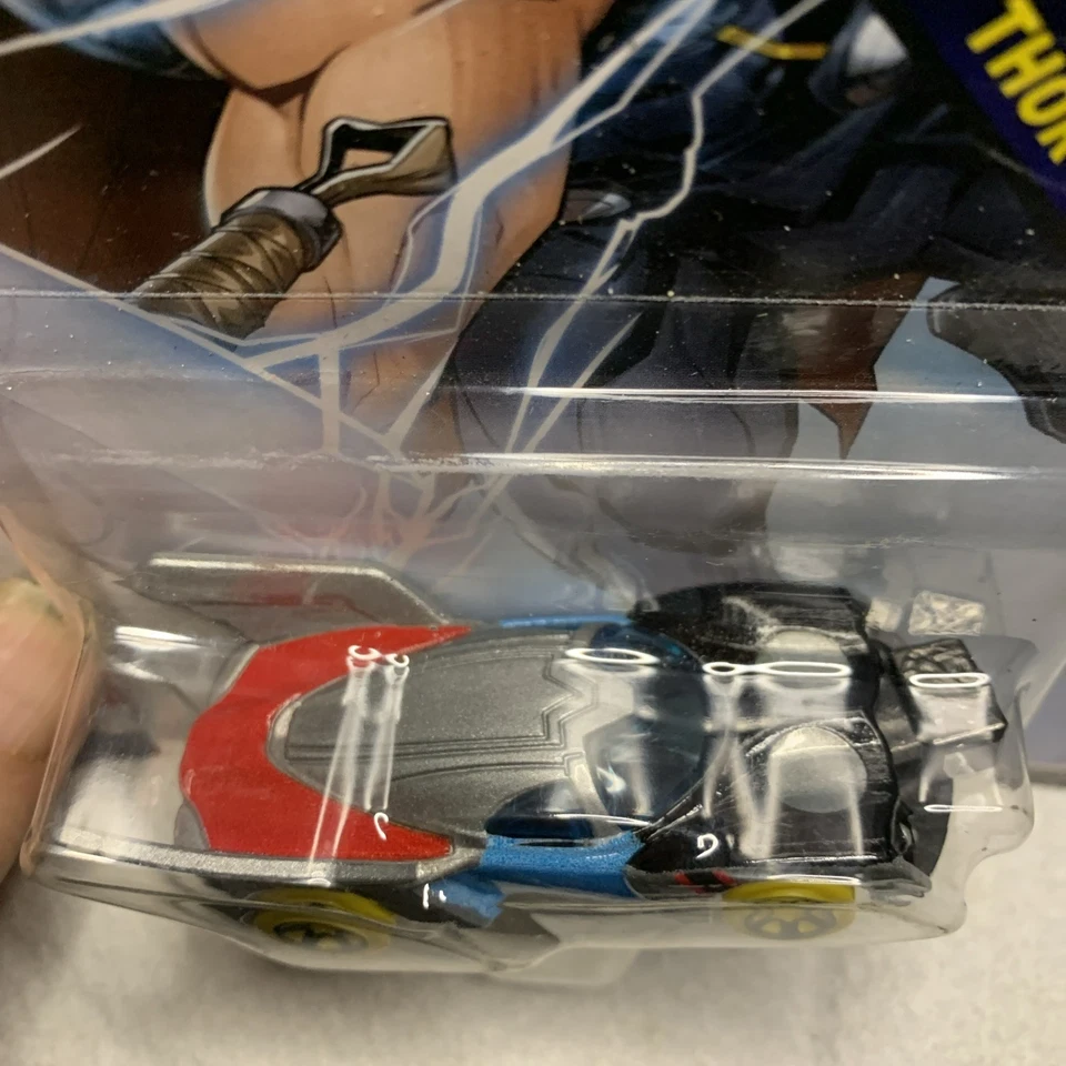 Hot Wheels-Marvel Studios-Персонаж Автомобили-Тор-НОВЫЙ-Трудно найти-Бесплатная доставка - Изображение 3 из 4