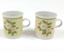 Vintage Eversberg Floral Porcelain Cups – 2pcs – 2.8" – West Germany