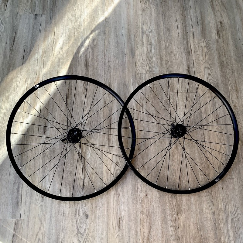 KX Pro 29” MTB Wheelset - TLR -Shimano XT Hub - Brand New - 135mm/ 100mm QR