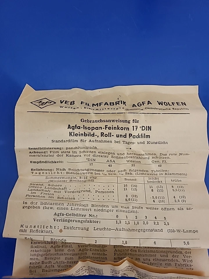 Película Isopan Aluminio Almacenamiento AGFA Hecho en Alemania con Instrucciones de Uso. Foto 3 de 4