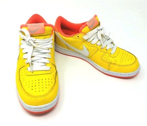 nike amarelo feminino