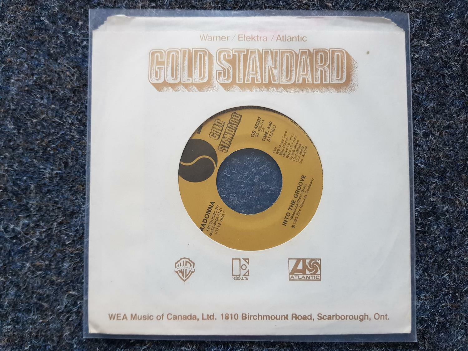 7"" Single Vinyl Madonna - Into the groove/ Dress you up CANADA