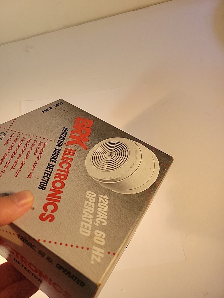 BRK Electronics First Alert 1839N 120V AC Hardwire Ionization Smoke