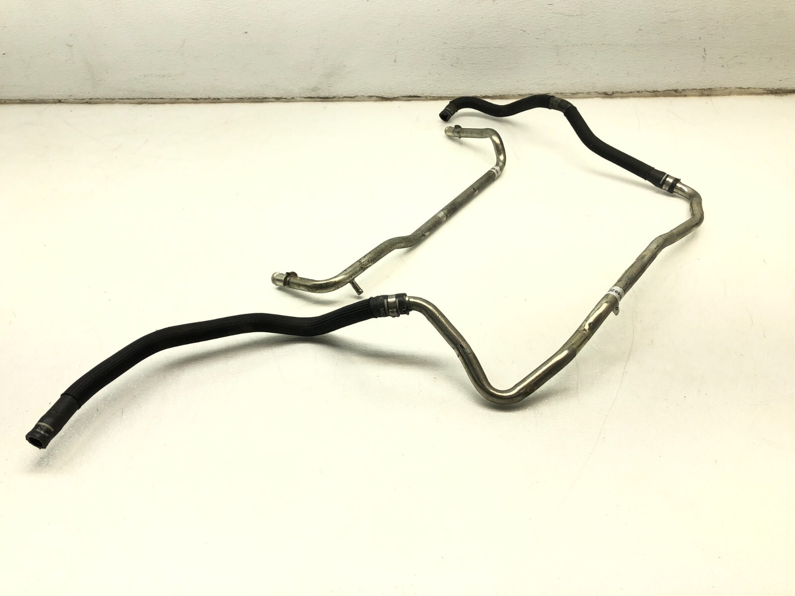 2014-2019 MASERATI GHIBLI SQ4 3.0L V6 ENGINE COOLANT HOSE TUBE LINE OEM.