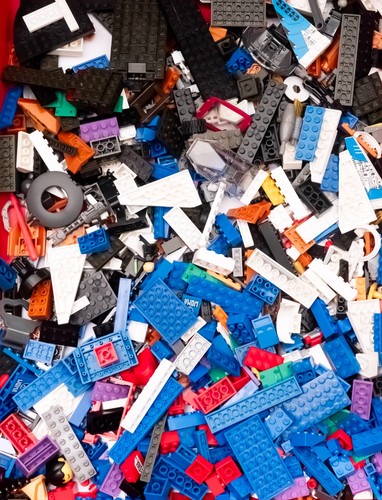 Lote de trabajo de colores mixtos en su mayoría mega bloques, algunos otros 1,1 kg - Imagen 2 de 4