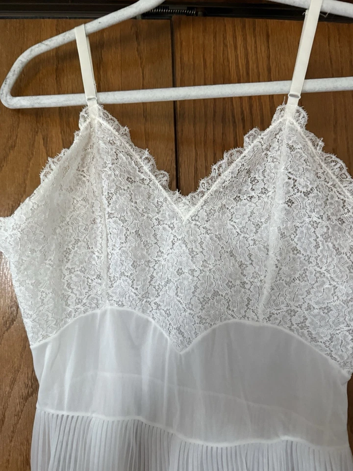 Vintage 60's SEAMPRUFE Slip Dress Size 36 White Nylon Lace And Pleated - Image 2 of 4