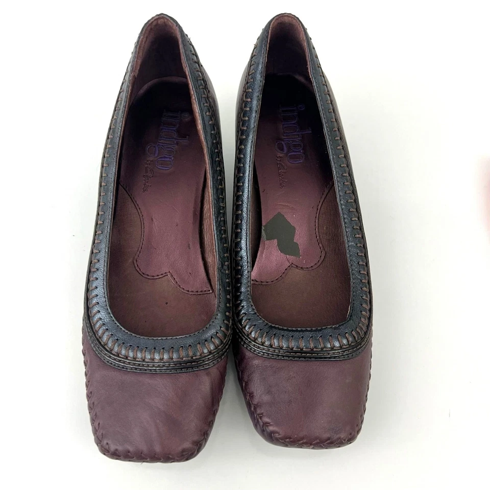 Zapatos de salón Clarks Indigo Raus para mujer tacón grueso de gatito cuero púrpura talla 8 Foto 3 de 4