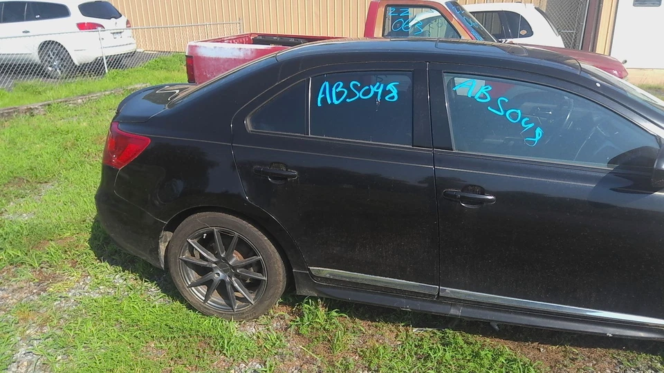 Puerta trasera eléctrica del lado derecho del pasajero Suzuki Kizashi 2011-2013 OEM Foto 3 de 4