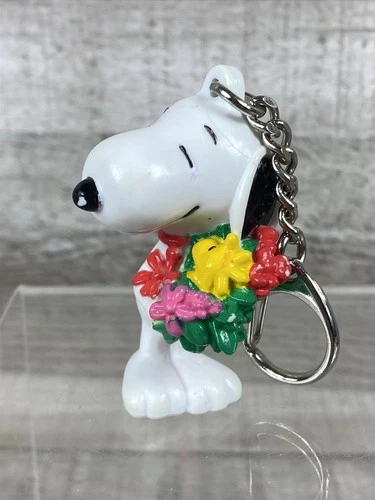 Peanuts Snoopy Woodstock Flowers Collectible Keychain Backpack Hanger Clip