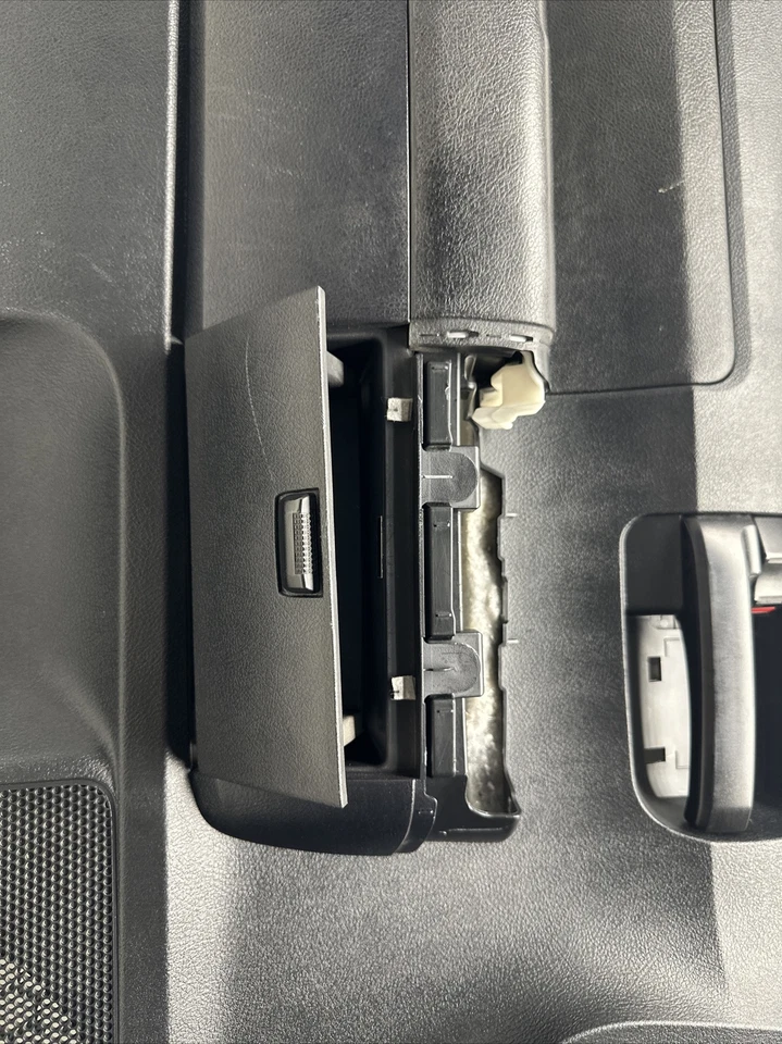 Toyota Tundra 2007-2011 cabina extendida panel de moldura de puerta del conductor delantero izquierdo OEM Foto 4 de 4