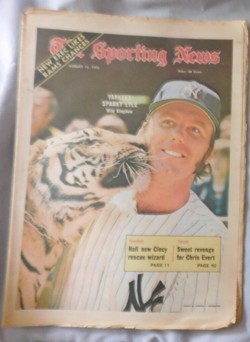 Sparky Lyle New York Yankees Aug 12 1972 Sporting News good - Picture 1 of 1