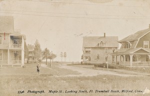 c1910-RPPC-Milford-CT-Ft-Trumbull-Beach-Maple-St-South-Real-Photo-Postcard