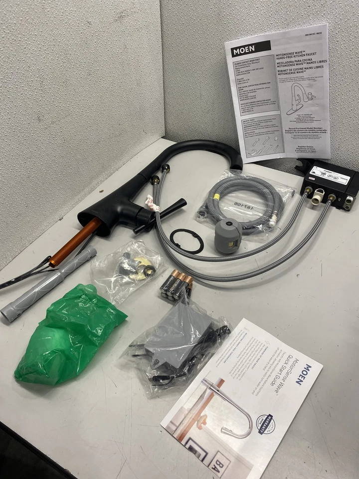 Grifo de cocina con sensor de onda Moen 9126EWBL (negro mate) Foto 3 de 4