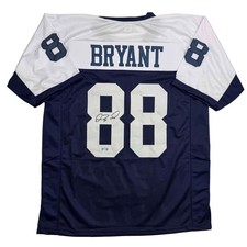 2021 Leaf Autographed Football Jersey Edition 26