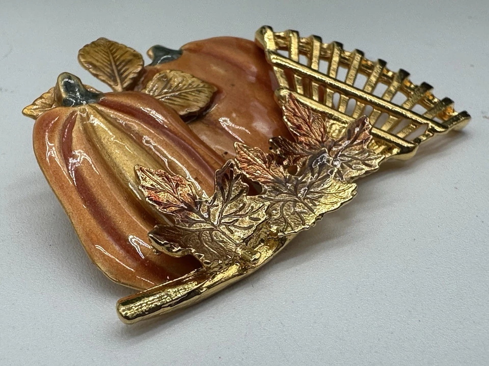 Broche prendedor vintage firmado K C Kenneth Cole cosecha otoño calabazas hojas Foto 2 de 4