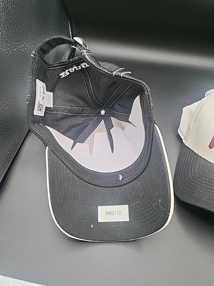 2 sombreros de barco Ranger vintage con costuras blancas, negras y rojas. Manchas menores Foto 3 de 4