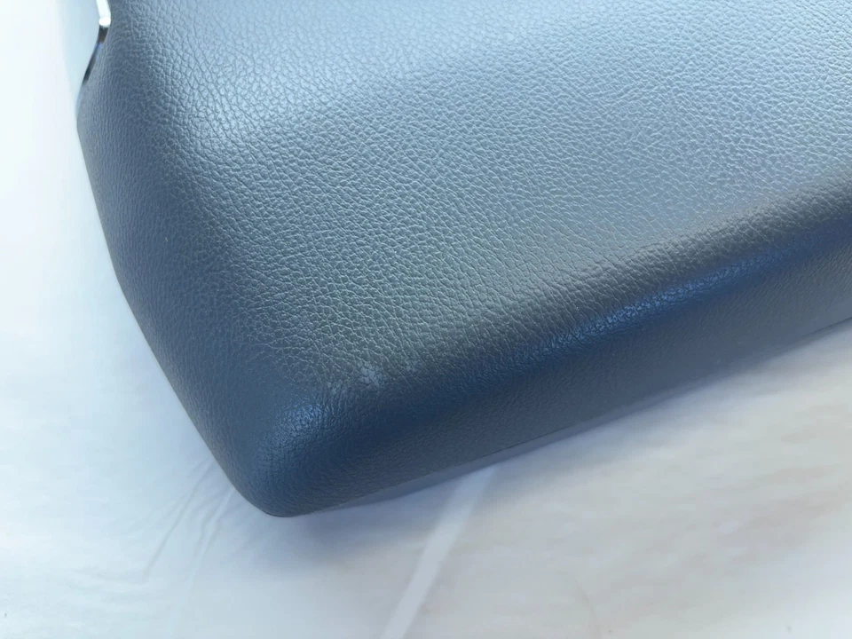 Крышка подлокотника для хранения центральной консоли 2013-2015 Dodge Ram 1500 2500 3500 серая - Изображение 2 из 4