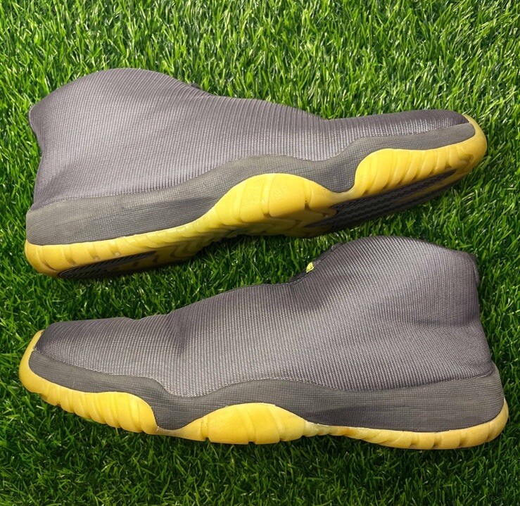 Nike Air Jordan Future Dark Grey Volt Size 12 Sneakers Shoes  display picture 3