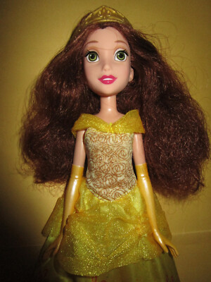 B298) ALTE BRÜNETTE DISNEY PRINZESSIN BELLE HASBRO ALTERSGEMÄSS GUT ERHALTEN