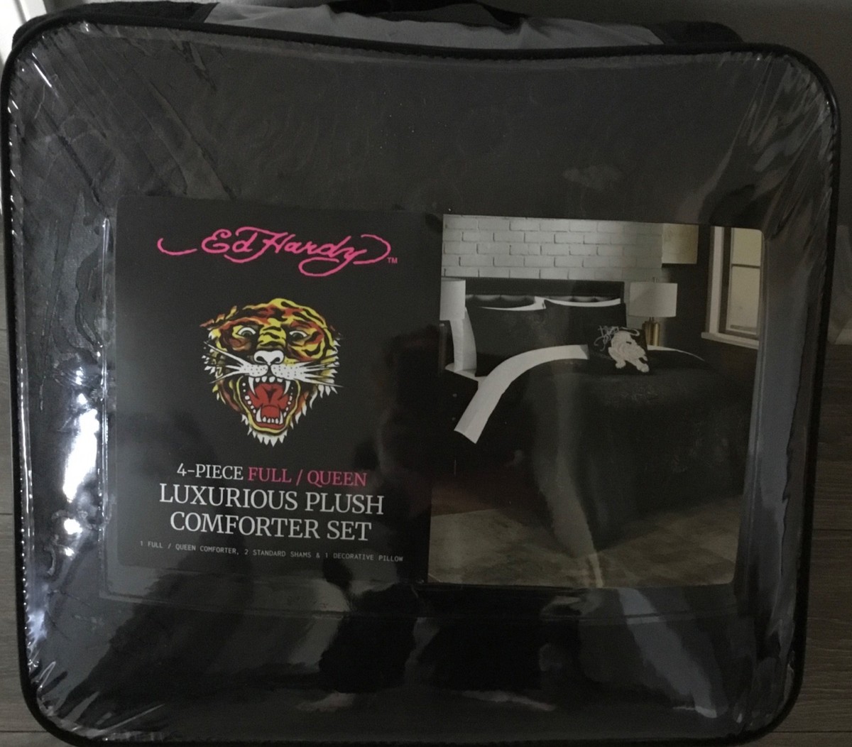 Ed Hardy Full/Queen 4pc Plush Comforter Set Black Embossed Tiger