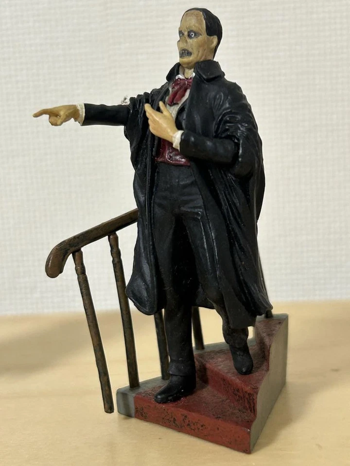 Phantom of the Opera Figure Silver Screen Version 9cm Set of 2 Used From Japan - Image 3 of 4
