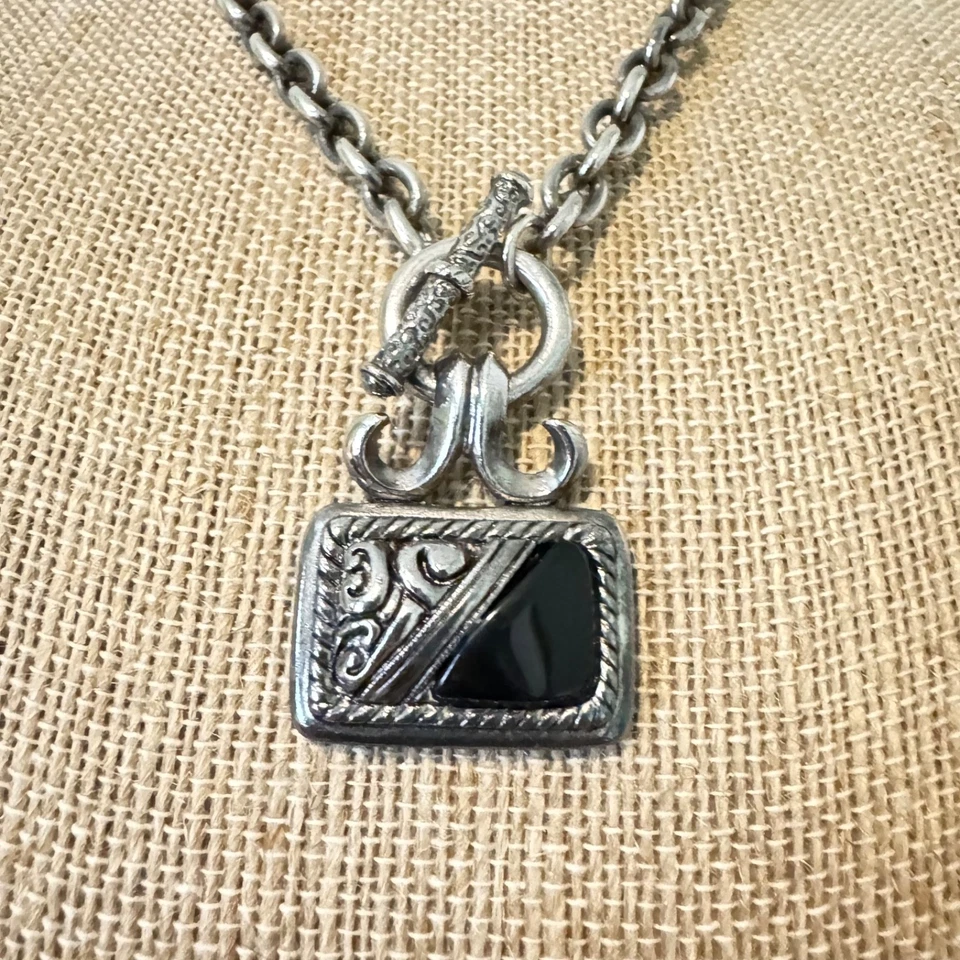 Ожерелье с подвеской Premier Designs черная смола декоративное серебристое - Изображение 2 из 4