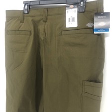 NEW Dickies Temp-iQ Cooling Shorts Men  s 36 Regular Fit 11  Inseam Olive Green