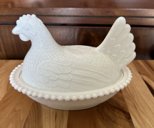 Vtg. Indiana White Milk Glass Chicken Hen on Nest Covered Bowl Candy Dish