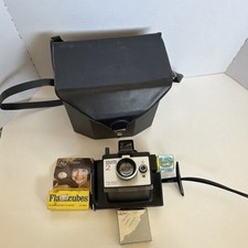 Polaroid Square Shooter 2 Land Camera Black Silver with Case Flash Cubes