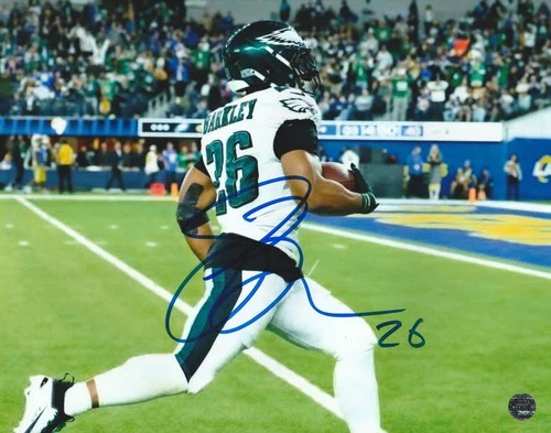 Saquon Barkley Signed Autographed Philadelphia Eagles 8x10 Photo COA-Hologram