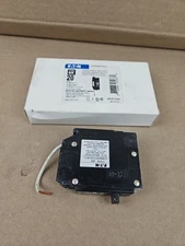 NEW EATON CUTLER HAMMER BRCAF120QN 1 POLE COMBINATION 20 AMP CIRCUIT BREAKER