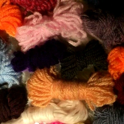 75g Small Yarn Wool Oddments great for crafts crochet etc - Image 1 of 2