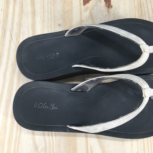 OluKai Sandals Womens 9 Pi'o Lua Wedge Thong White Toe Post Slip On Casual - Picture 5 of 19