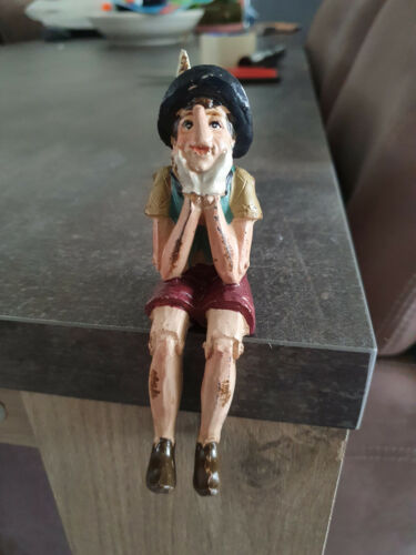Extrêmement rare ! Figurine Walt Disney Pinocchio Thinking Statue Self Sitter  - Photo 1 sur 3
