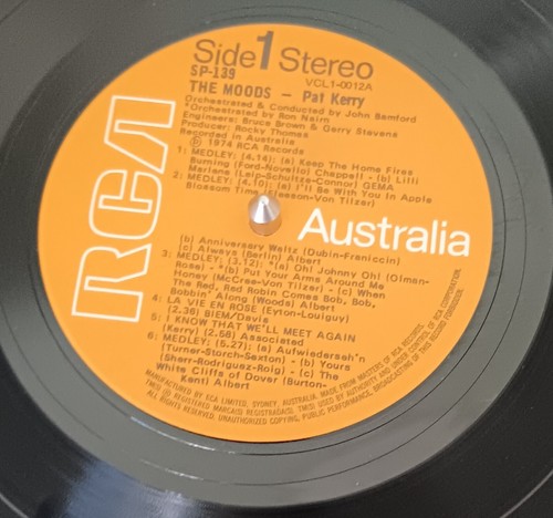 Pat Kerry – The Moods - 1974 LP record excellent, cover VG - Picture 3 of 3