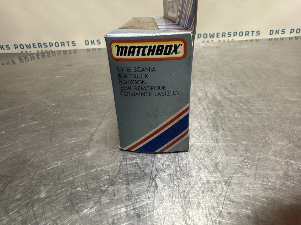 Matchbox Convoy CY-16 Scania Box Truck Duckhams Oils Boxed Diecast Model Vintage - Image 4 of 4