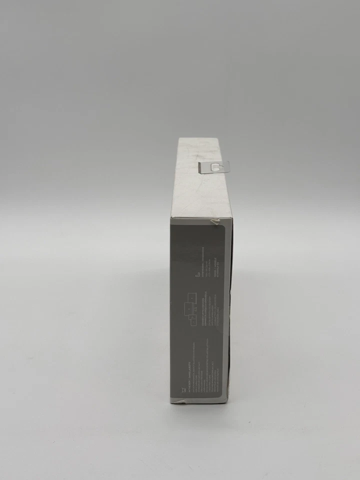 Satechi SM1 Mechanical Backlit Bluetooth Keyboard - Light Grey/ White, NEW - Image 3 of 4