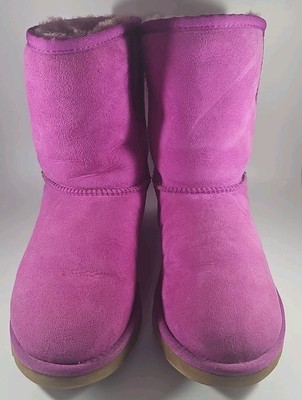 UGG Boots Pink size 5 - Very Good Condition! Authentic UGG  Hot Item 