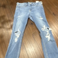 Hollister Women s Skinny Mid Rise Light Wash Distressed Denim Jeans Size 5R