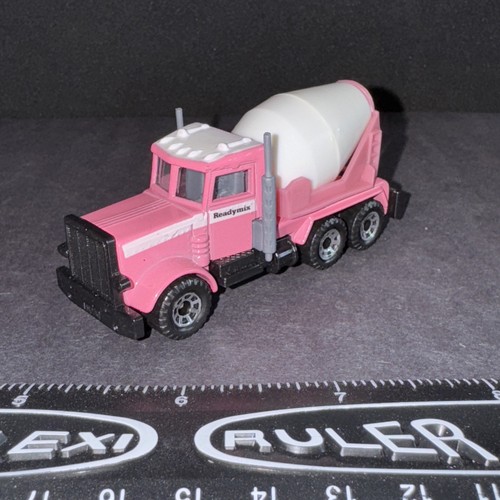 Vintage Matchbox SF Australian Peterbilt miscelatore cemento rosa - senza scatola raro HTF - Foto 4 di 14