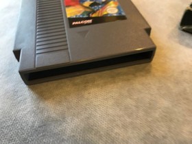 JEU NINTENDO NES SKI OR DIE EN BOITE  TESTE